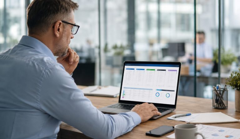 Best 10 Payroll Software for Small Business in UK | Affordable Options