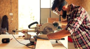 What Factors Affect a Self-Employed Carpenter’s Earnings