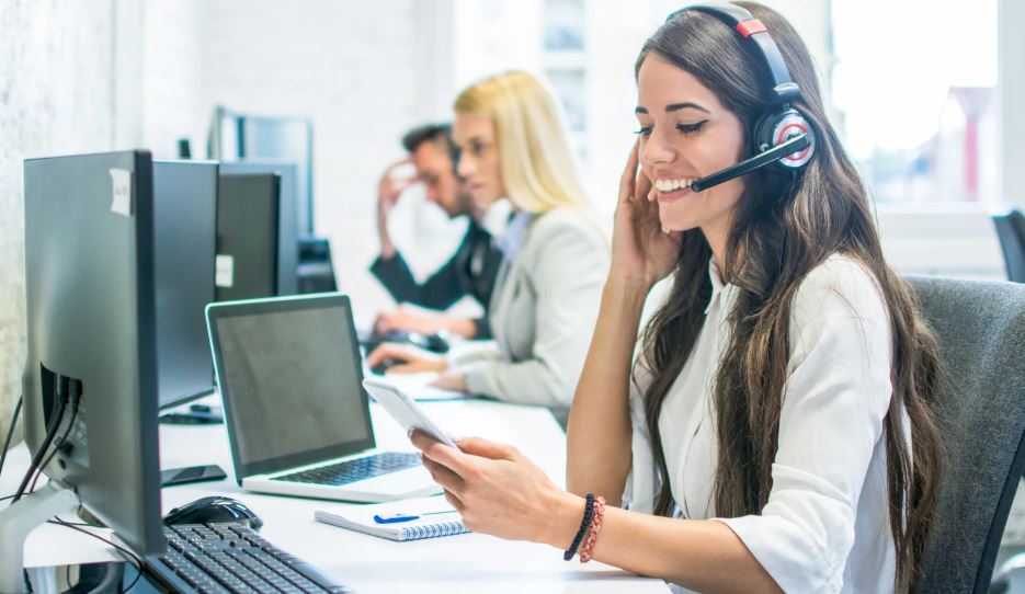 How Early-Stage Startups Can Build a Scalable Customer Support System?